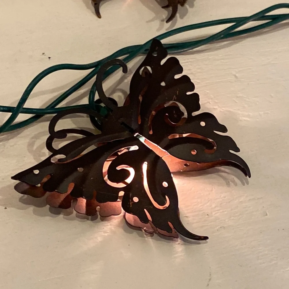 N/A strand butterfly